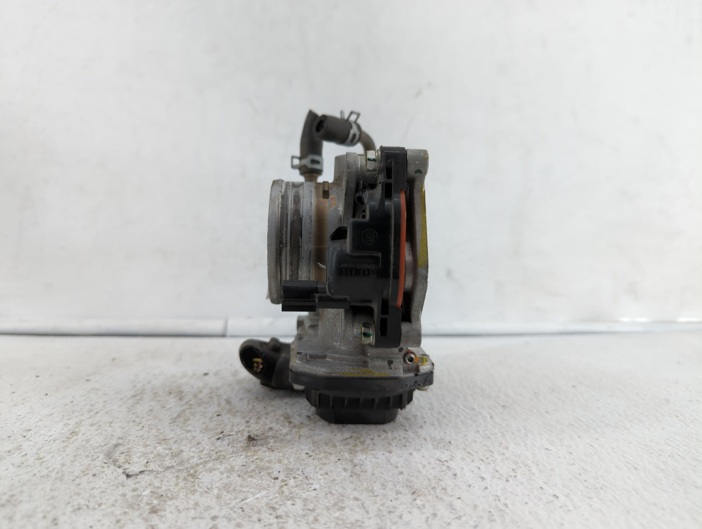 2016-2019 Honda Hr-V Throttle Body P/N:288770 GMF3B Fits Fits 2012 2013 2014 2015 2016 2017 2018 2019 OEM Used Auto Parts - 