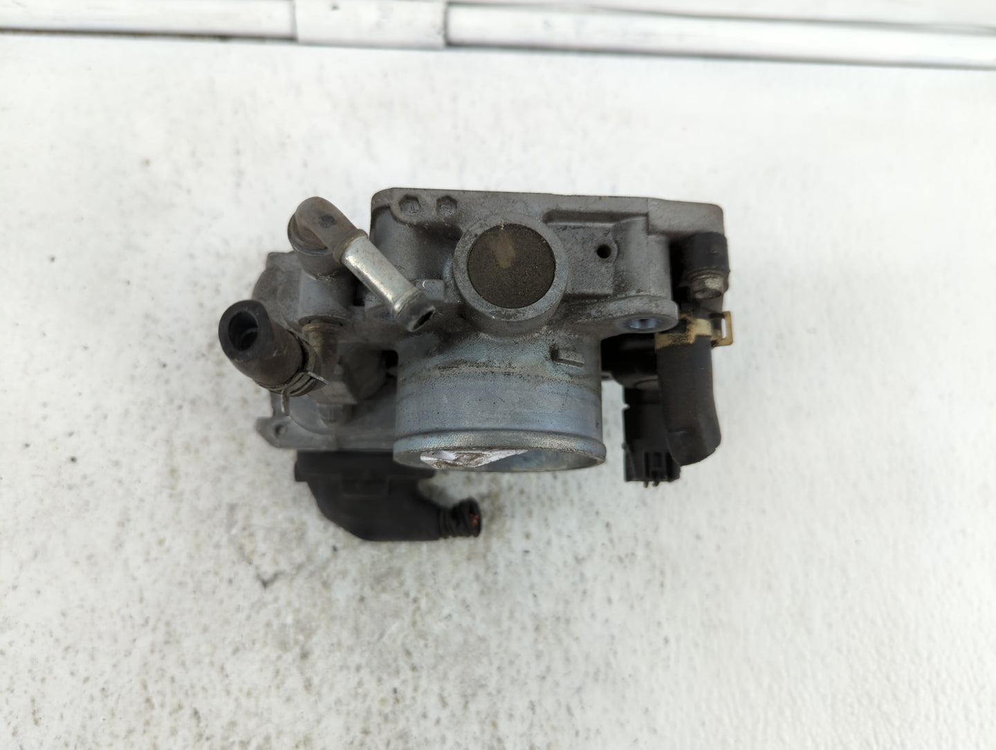 2016-2019 Honda Hr-V Throttle Body P/N:288770 GMF3B Fits Fits 2012 2013 2014 2015 2016 2017 2018 2019 OEM Used Auto Parts - 