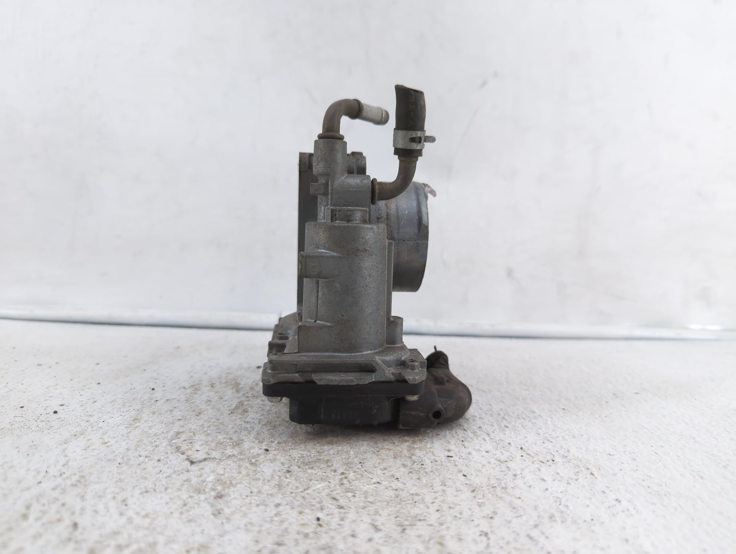 2016-2019 Honda Hr-V Throttle Body P/N:288770 GMF3B Fits Fits 2012 2013 2014 2015 2016 2017 2018 2019 OEM Used Auto Parts - 