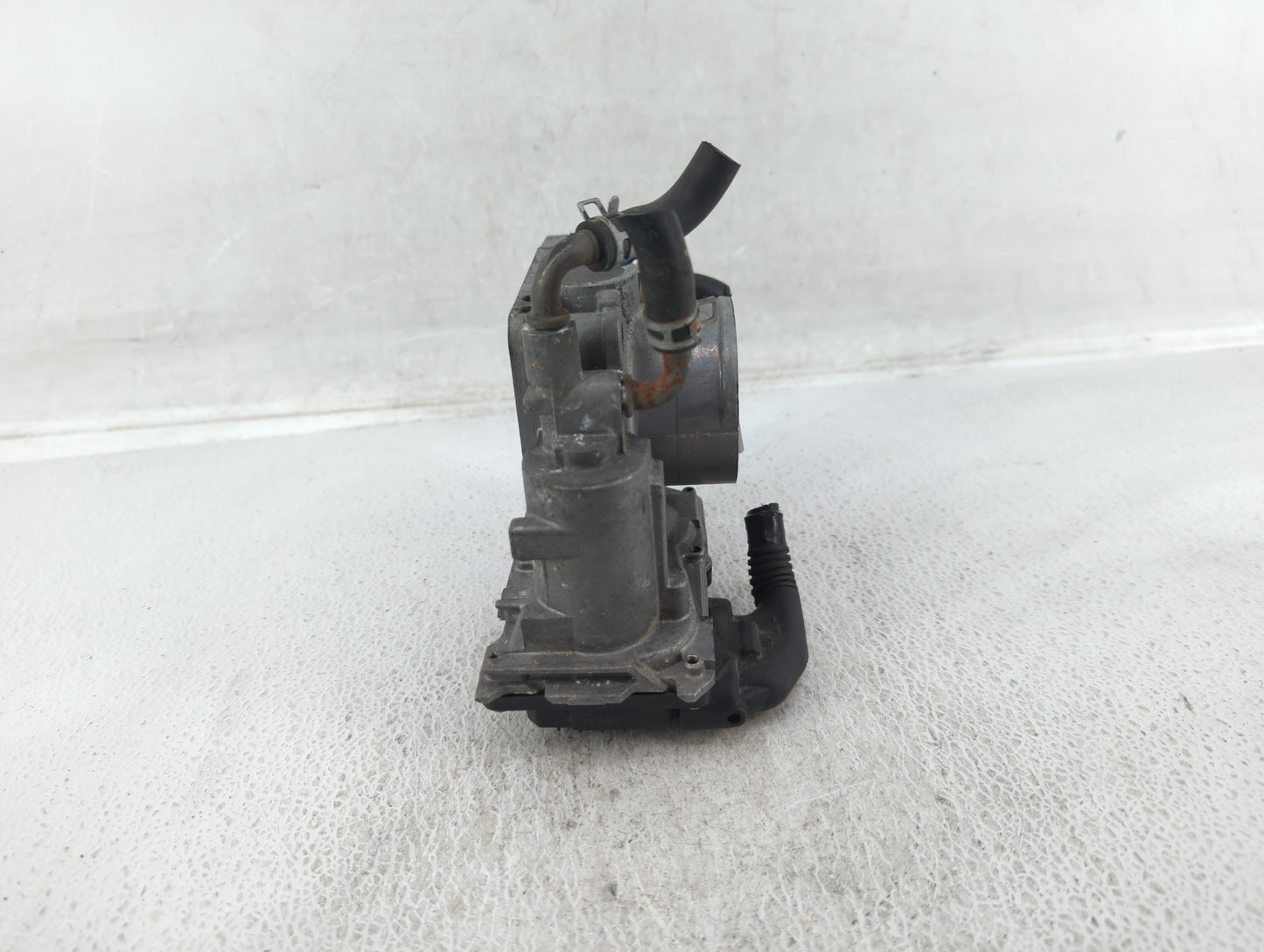 2016-2022 Honda Hr-V Throttle Body P/N:GMF3B Fits Fits 2012 2013 2014 2015 2016 2017 2018 2019 2020 2021 2022 OEM Used Auto 