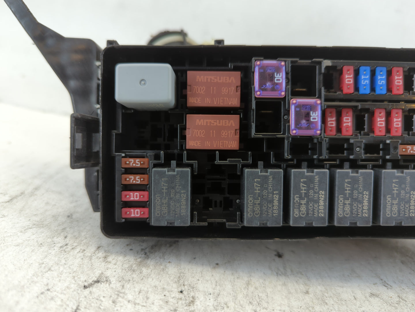 2020-2022 Honda Hr-V Fusebox Fuse Box Panel Relay Module P/N:Y-11 4063 Fits Fits 2020 2021 2022 OEM Used Auto Parts - Oemuse