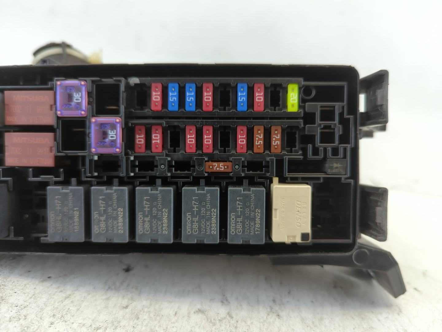 2020-2022 Honda Hr-V Fusebox Fuse Box Panel Relay Module P/N:Y-11 4063 Fits Fits 2020 2021 2022 OEM Used Auto Parts - Oemuse