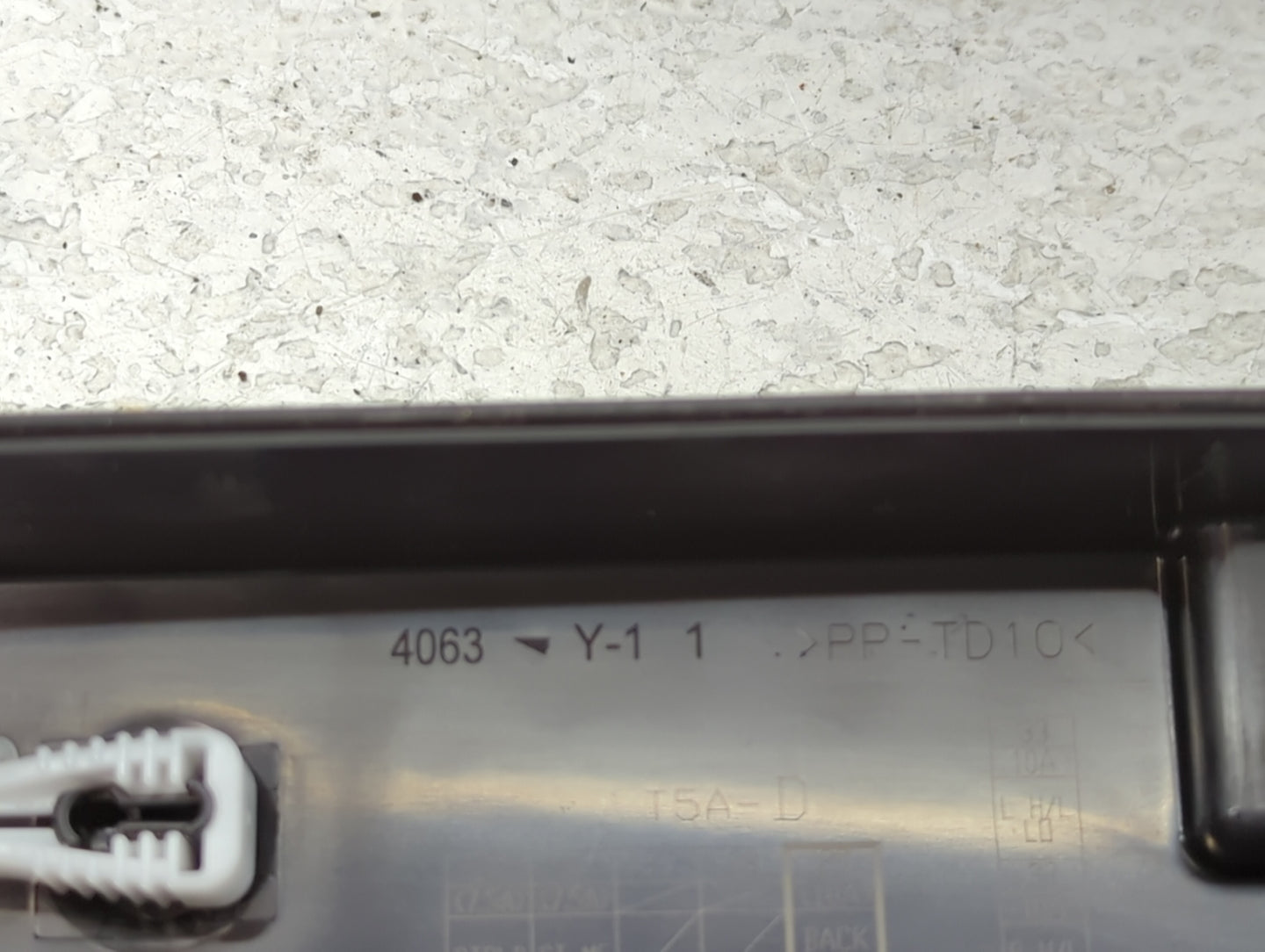 2020 Honda Hr-V Fusebox Fuse Box Panel Relay Module P/N:T7A-A11 PP-1D10, 4063-Y-1 2 Fits Fits 2015 2016 OEM Used Auto Parts 