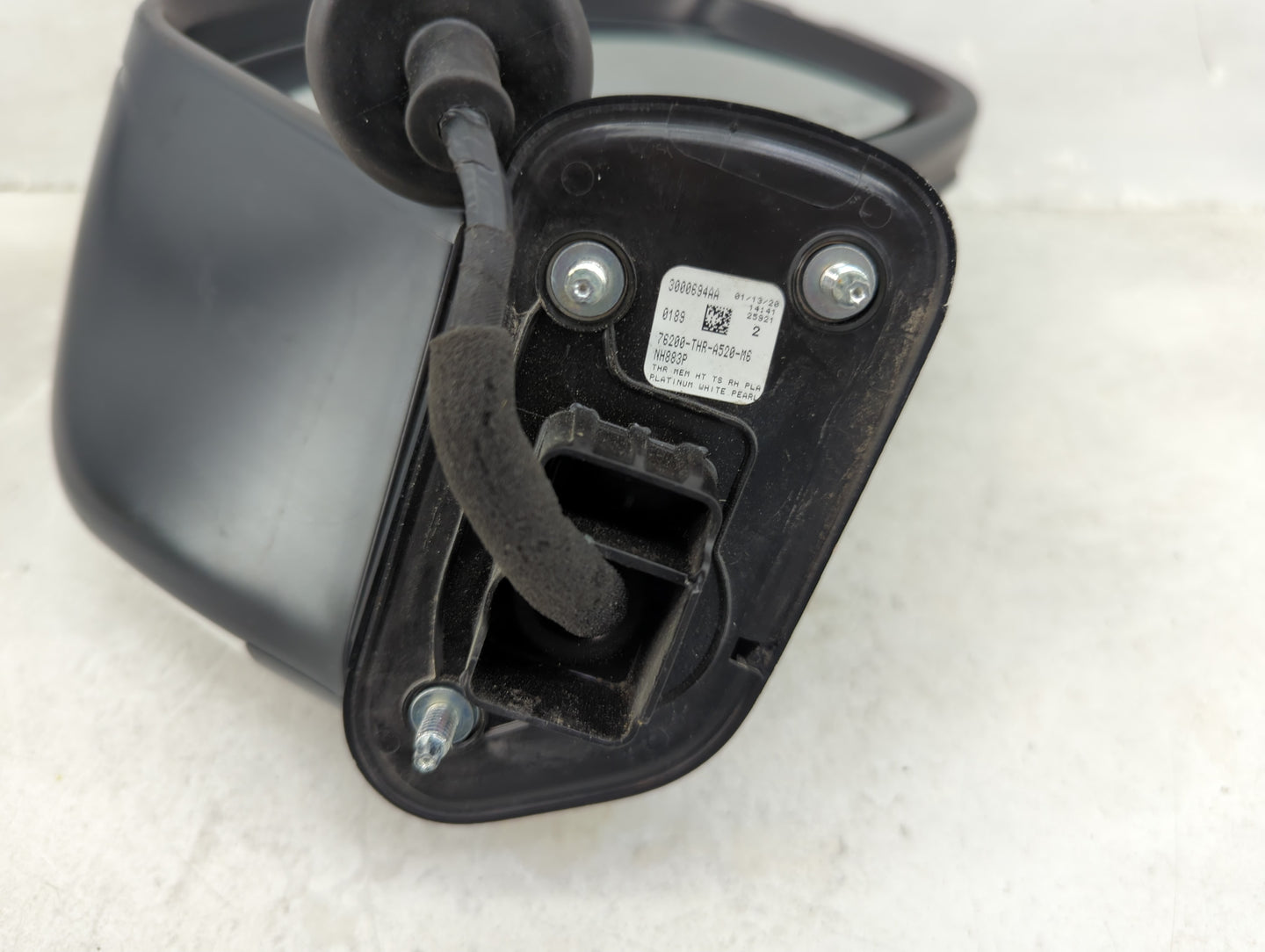 2020 Honda Odyssey Passenger Side View Mirror - Right Door Mirror OEM Used - Oemusedautoparts1.com