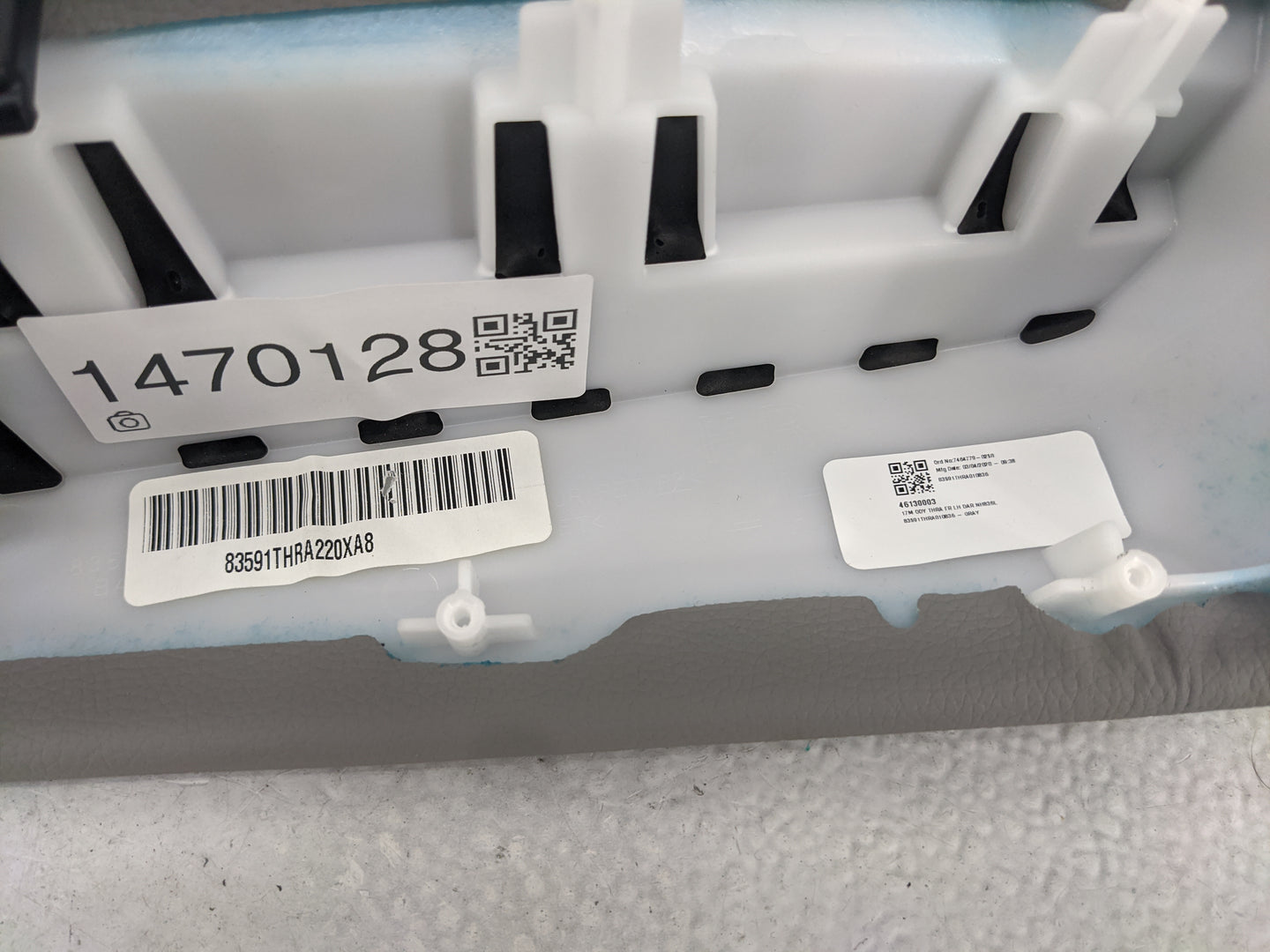 2020 Honda Odyssey Master Power Window Switch Replacement Driver Side Left P/N:83591THRA220XA8 83591-THR-A220-XA8 Fits OEM U