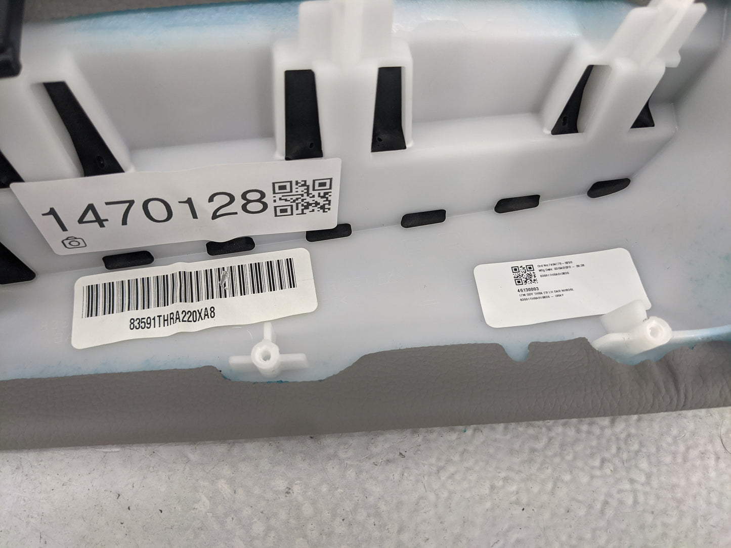2020 Honda Odyssey Master Power Window Switch Replacement Driver Side Left P/N:83591THRA220XA8 83591-THR-A220-XA8 Fits OEM U