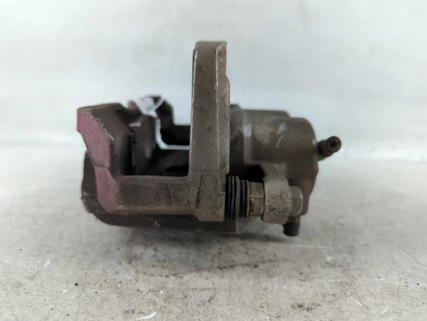 2020 Honda Odyssey Front Driver Left Brake Caliper - Oemusedautoparts1.com