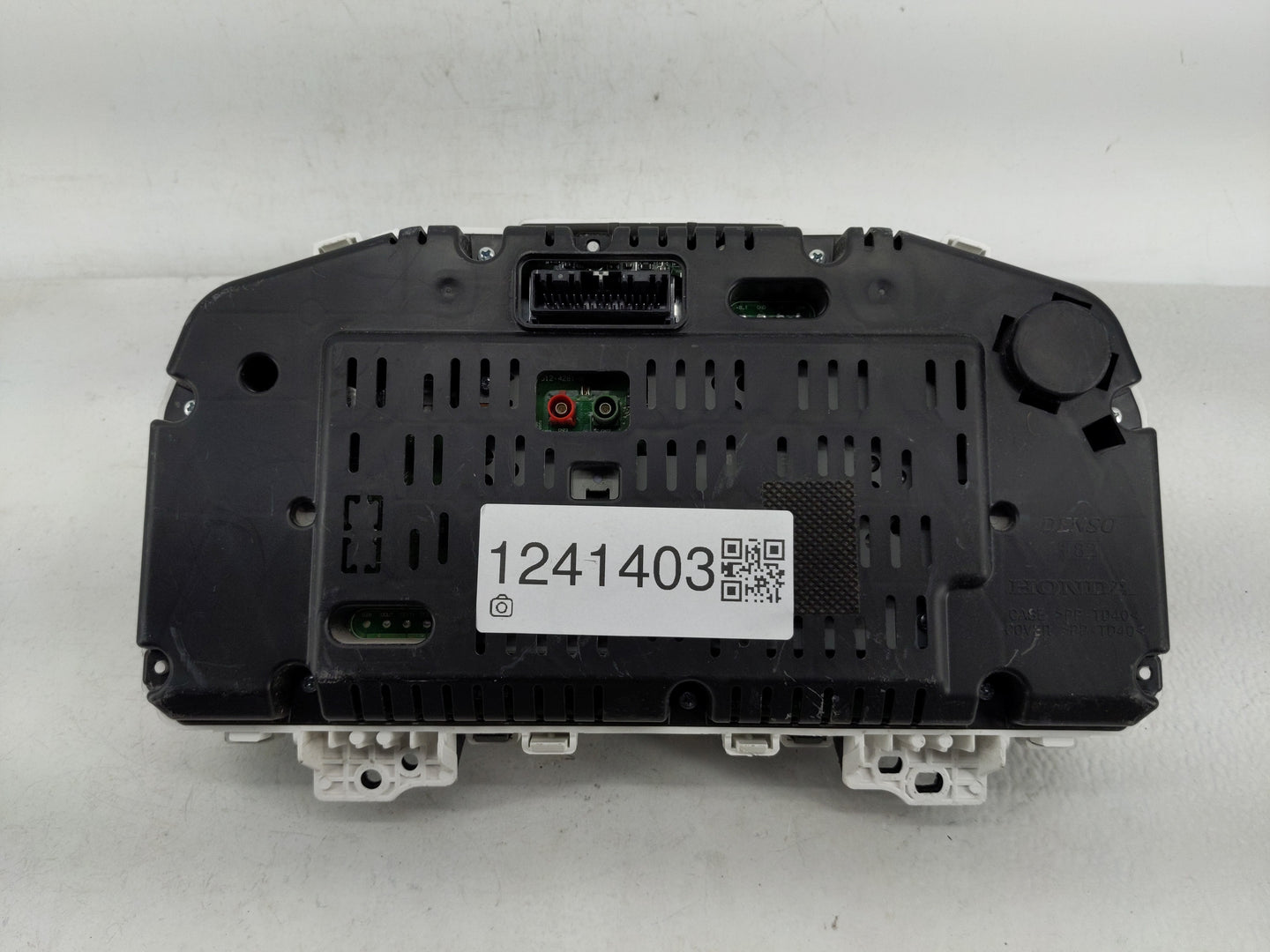 2019-2020 Honda Pilot Instrument Cluster Speedometer Gauges P/N:78100-TG8-AH20-M1 Fits Fits 2019 2020 OEM Used Auto Parts - 