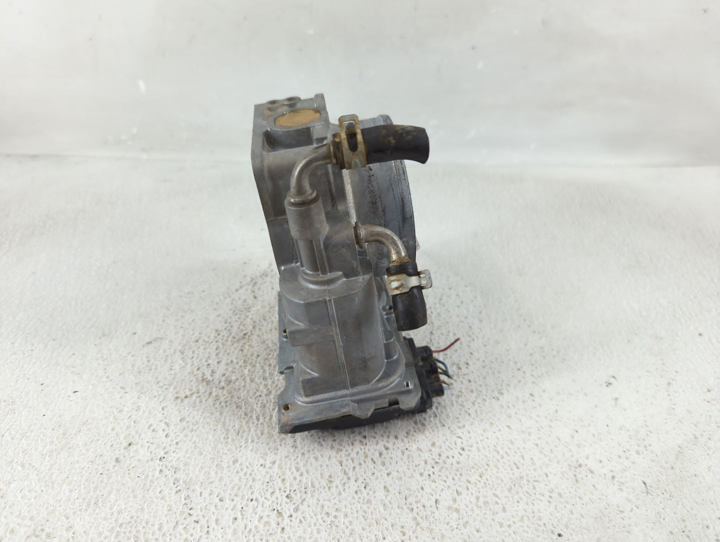 2016-2021 Honda Pilot Throttle Body P/N:174661 1430 01D21 Fits Fits 2016 2017 2018 2019 2020 2021 OEM Used Auto Parts - Oemu