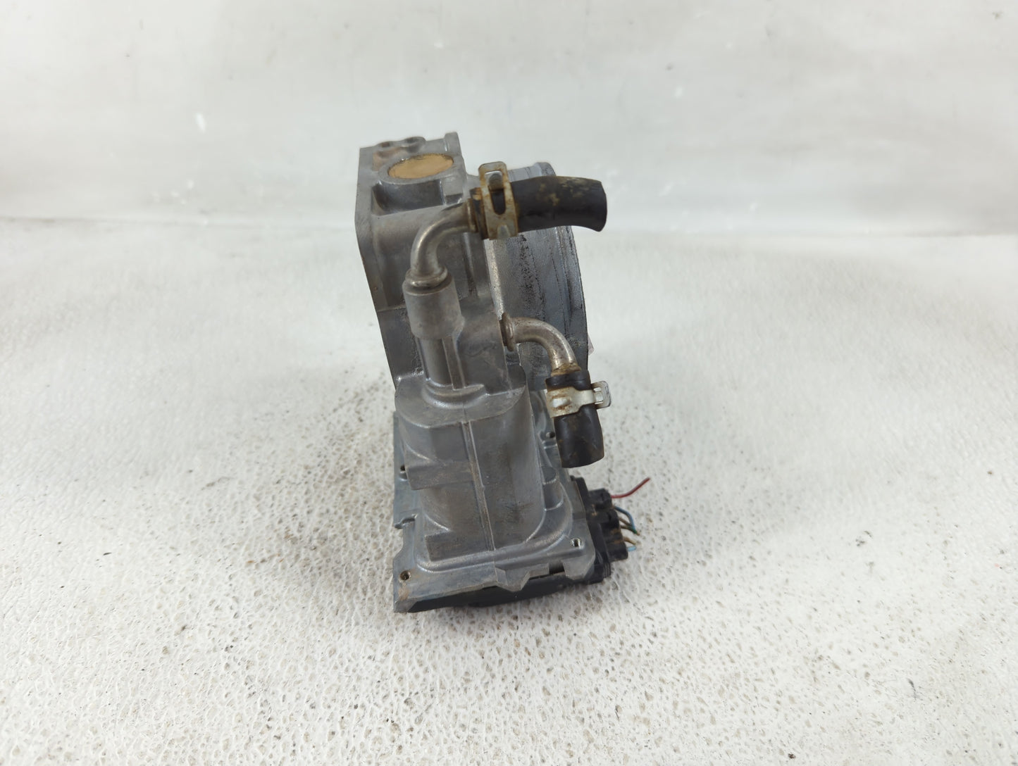 2016-2021 Honda Pilot Throttle Body P/N:174661 1430 01D21 Fits Fits 2016 2017 2018 2019 2020 2021 OEM Used Auto Parts - Oemu