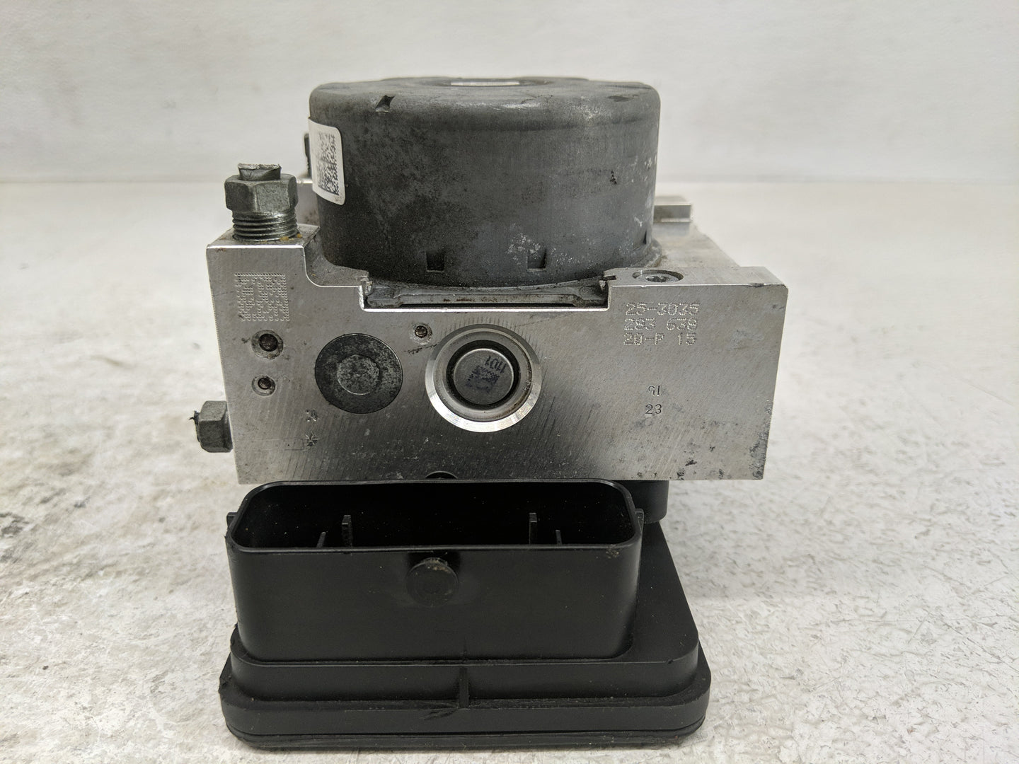 2019-2020 Honda Pilot ABS Pump Control Module Replacement P/N:57110TG7 283 638 Fits Fits 2019 2020 OEM Used Auto Parts - Oem