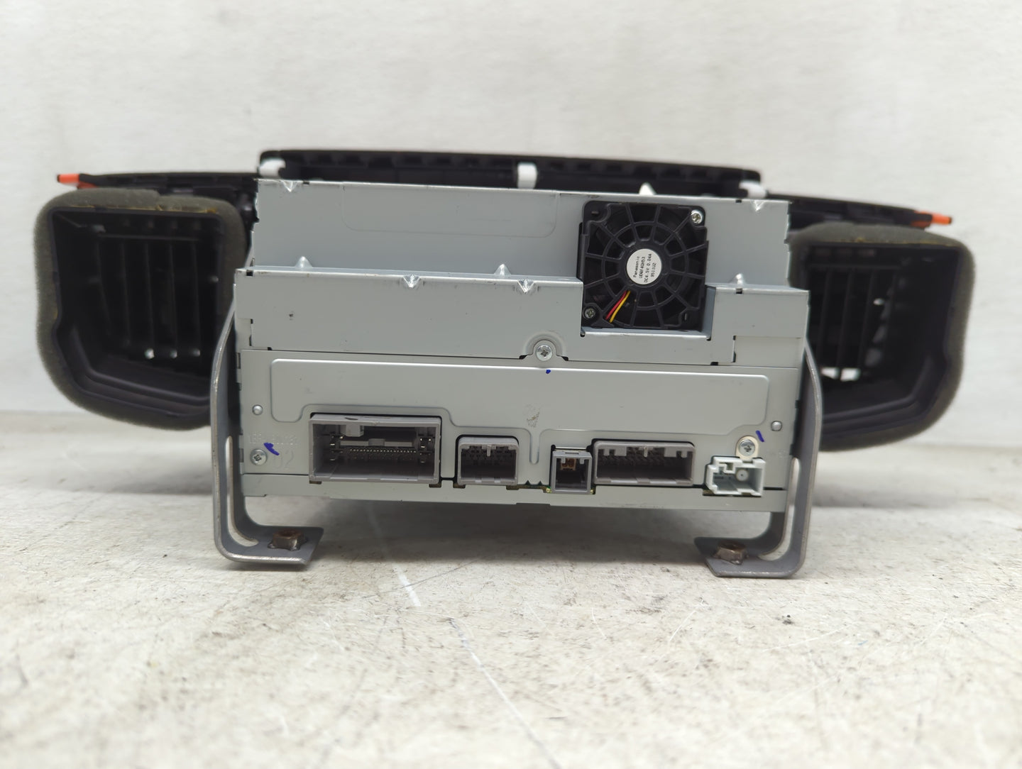 2020 Honda Pilot Radio AM FM Cd Player Receiver Replacement P/N:39100-TG7-A13 Fits OEM Used Auto Parts - Oemusedautoparts1.c