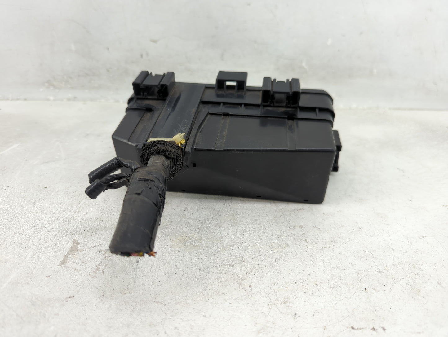 2016-2022 Honda Pilot Chassis Control Module Ccm Bcm Body Control - Oemusedautoparts1.com