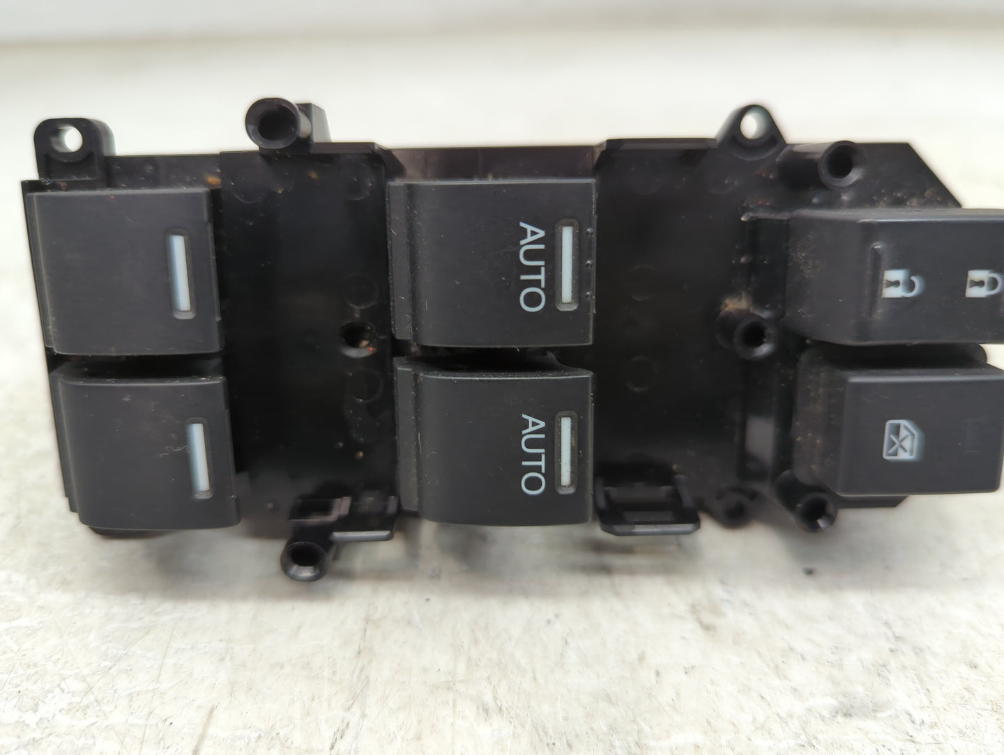 2019-2022 Honda Pilot Master Power Window Switch Replacement Driver Side Left Fits Fits 2019 2020 2021 2022 OEM Used Auto Pa