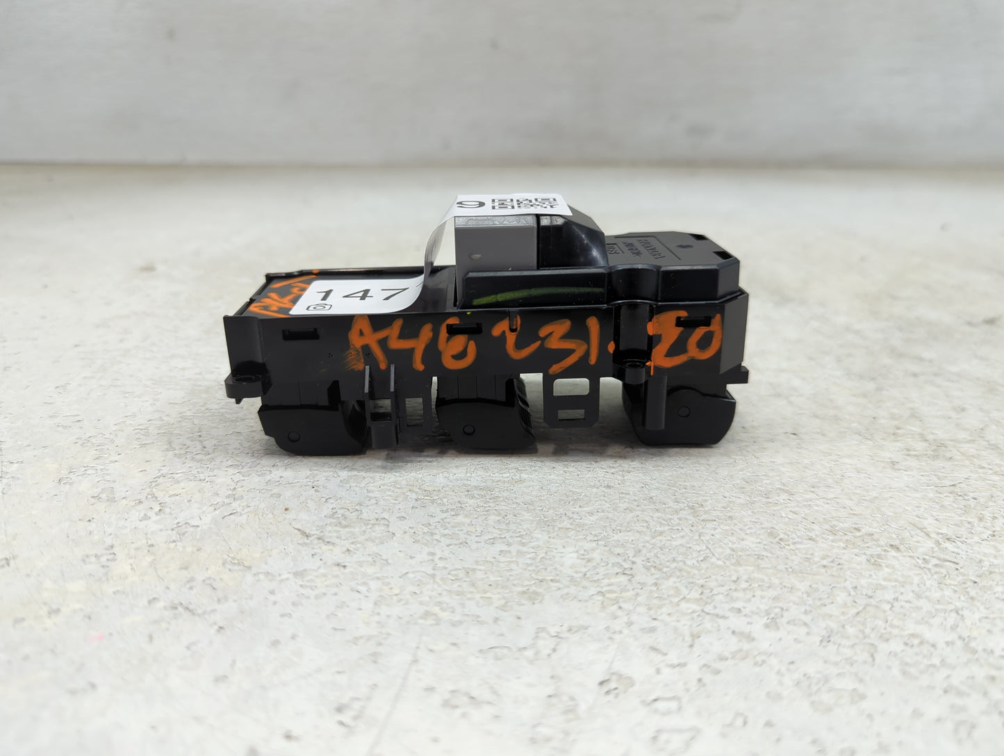 2019-2022 Honda Pilot Master Power Window Switch Replacement Driver Side Left Fits Fits 2019 2020 2021 2022 OEM Used Auto Pa