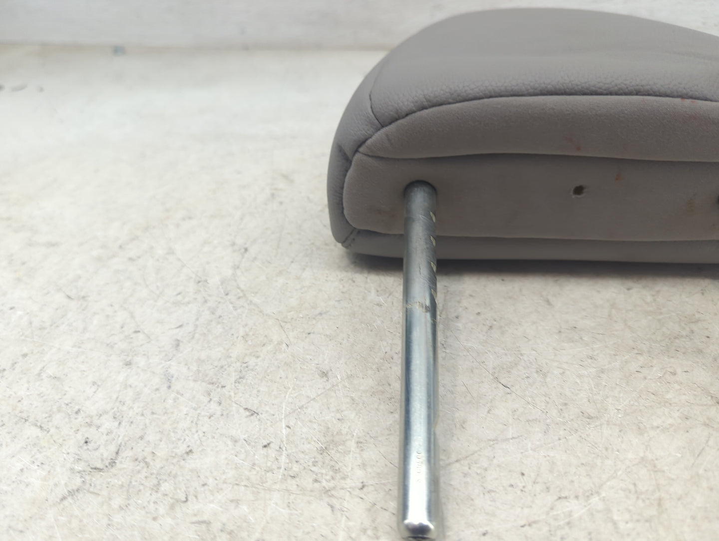 2020 Honda Pilot Headrest Head Rest Front Driver Seat Gray - Oemusedautoparts1.com