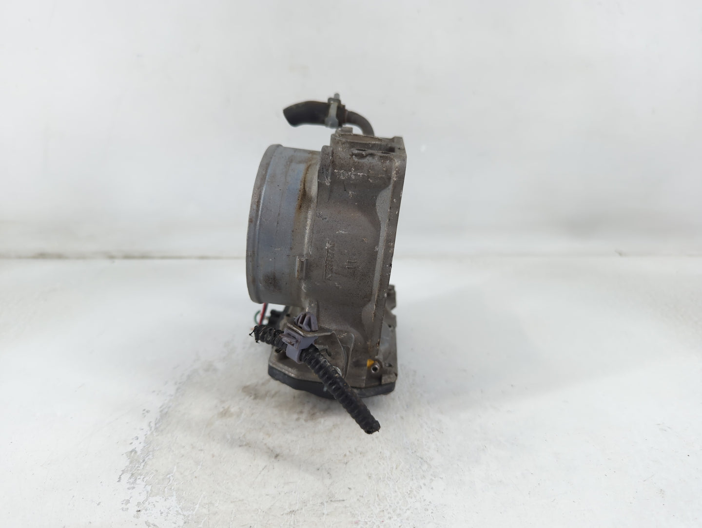 2016-2021 Honda Pilot Throttle Body P/N:099791 1430 01D13 Fits Fits 2016 2017 2018 2019 2020 2021 OEM Used Auto Parts - Oemu