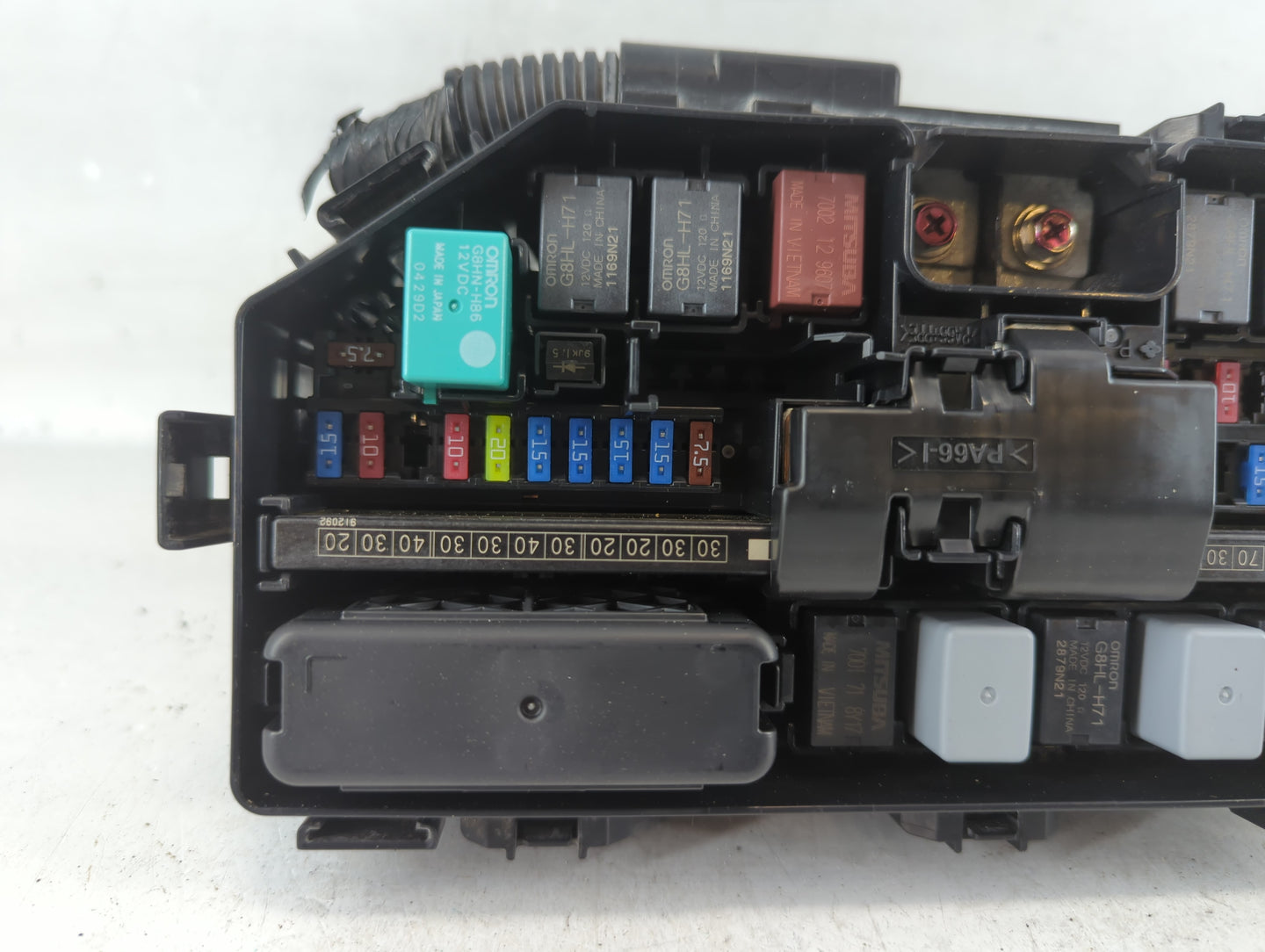 2019-2020 Honda Pilot Fusebox Fuse Box Panel Relay Module P/N:350RD0STTY TG7 A010 A0 Fits Fits 2019 2020 OEM Used Auto Parts