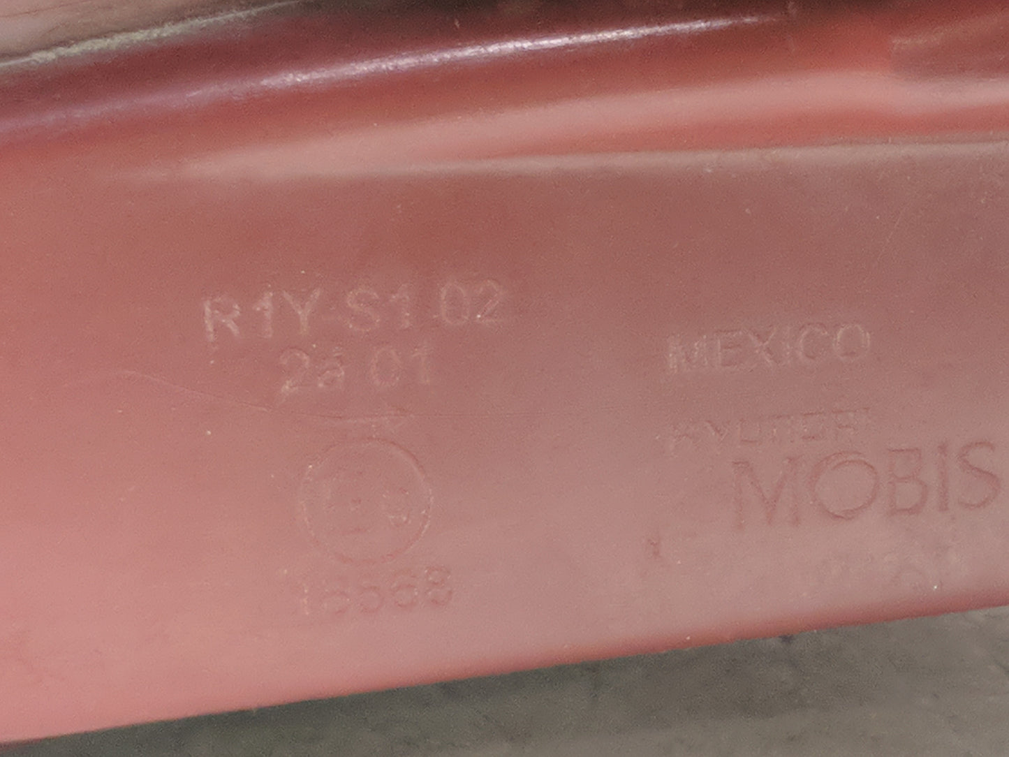 2018-2022 Hyundai Accent Tail Light Assembly Passenger Right OEM P/N:R1YS102 Fits Fits 2018 2019 2020 2021 2022 OEM Used Aut
