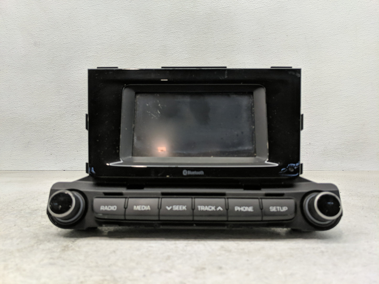 2018-2022 Hyundai Accent Radio AM FM Cd Player Receiver Replacement P/N:96180-J0060URD Fits Fits 2018 2019 2020 2021 2022 OE