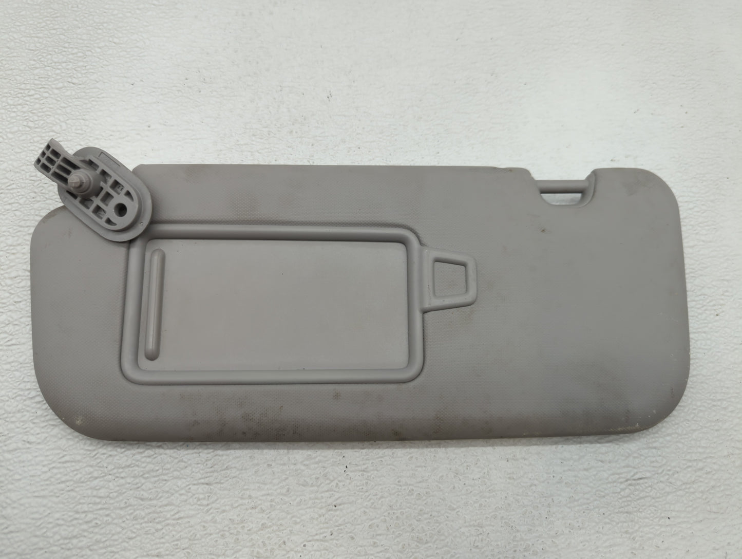 2018-2022 Hyundai Accent Sun Visor Shade Replacement Passenger Right Mirror Fits Fits 2018 2019 2020 2021 2022 OEM Used Auto