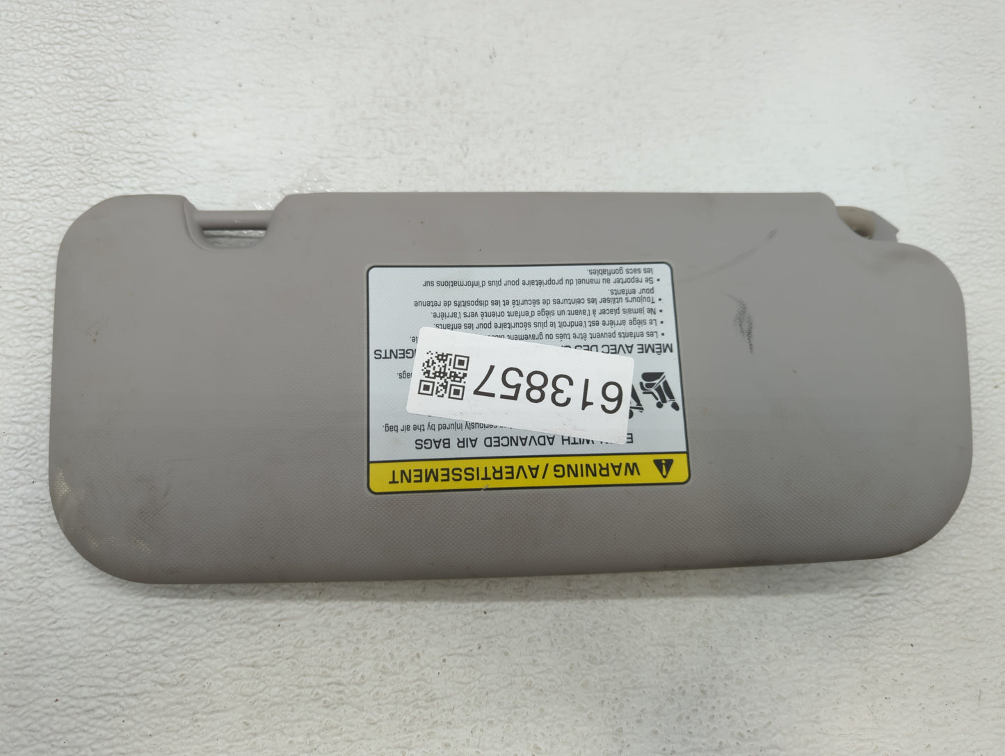 2018-2022 Hyundai Accent Sun Visor Shade Replacement Passenger Right Mirror Fits Fits 2018 2019 2020 2021 2022 OEM Used Auto