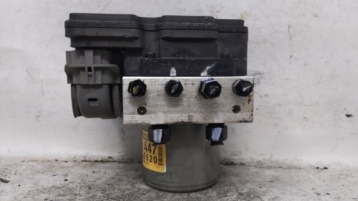 2019-2020 Hyundai Elantra Anti-Lock Brake ABS Pump Module Actuator OEM P/N:F2589-32900 Fits Fits 2019 2020 OEM Used Auto Par