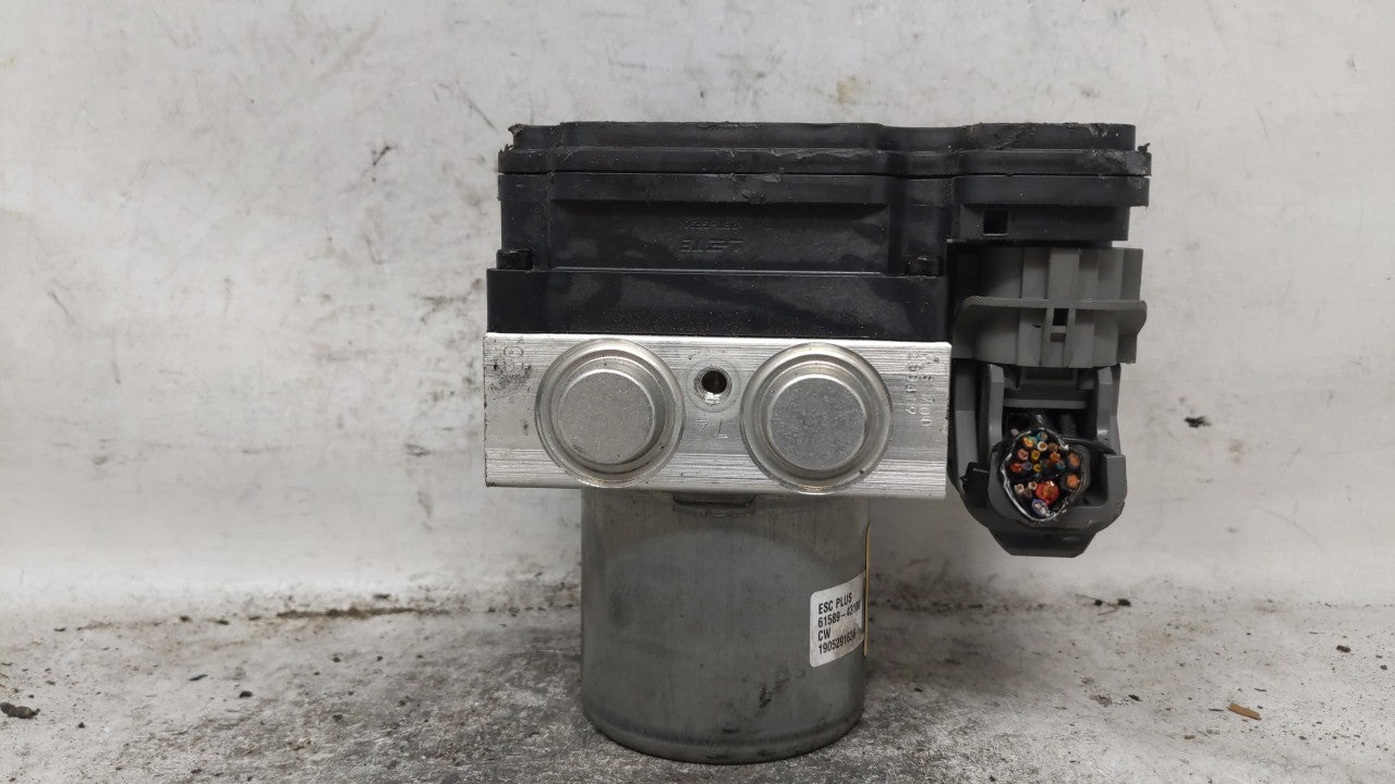 2020 Hyundai Elantra ABS Pump Control Module Replacement P/N:F2589-32900 Fits OEM Used Auto Parts - Oemusedautoparts1.com