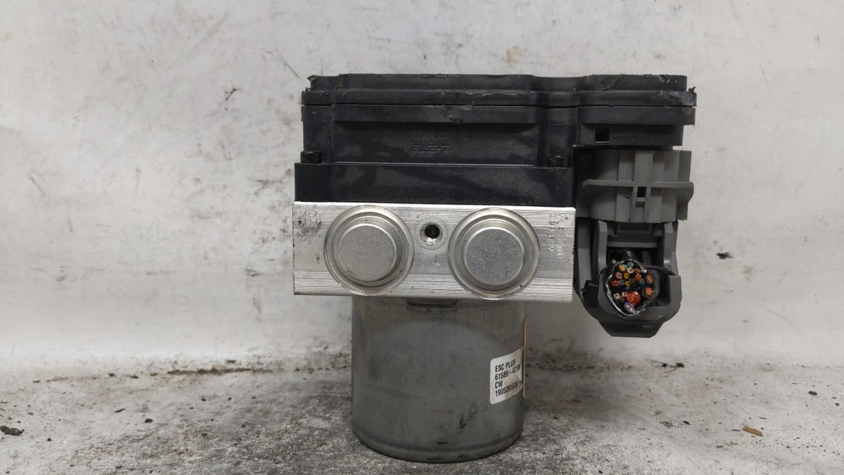 2019-2020 Hyundai Elantra Anti-Lock Brake ABS Pump Module Actuator OEM P/N:F2589-32900 Fits Fits 2019 2020 OEM Used Auto Par