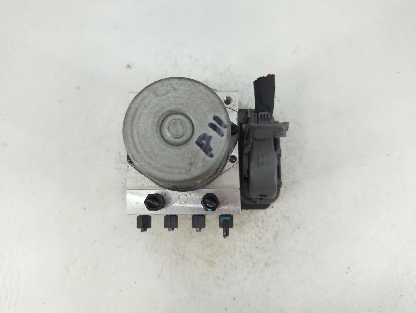 2019-2020 Hyundai Elantra ABS Pump Control Module Replacement P/N:58900-F2620 Fits Fits 2019 2020 OEM Used Auto Parts - Oemu