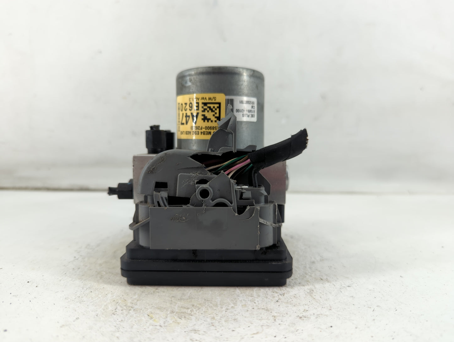 2019-2020 Hyundai Elantra ABS Pump Control Module Replacement P/N:58900-F2620 Fits Fits 2019 2020 OEM Used Auto Parts - Oemu