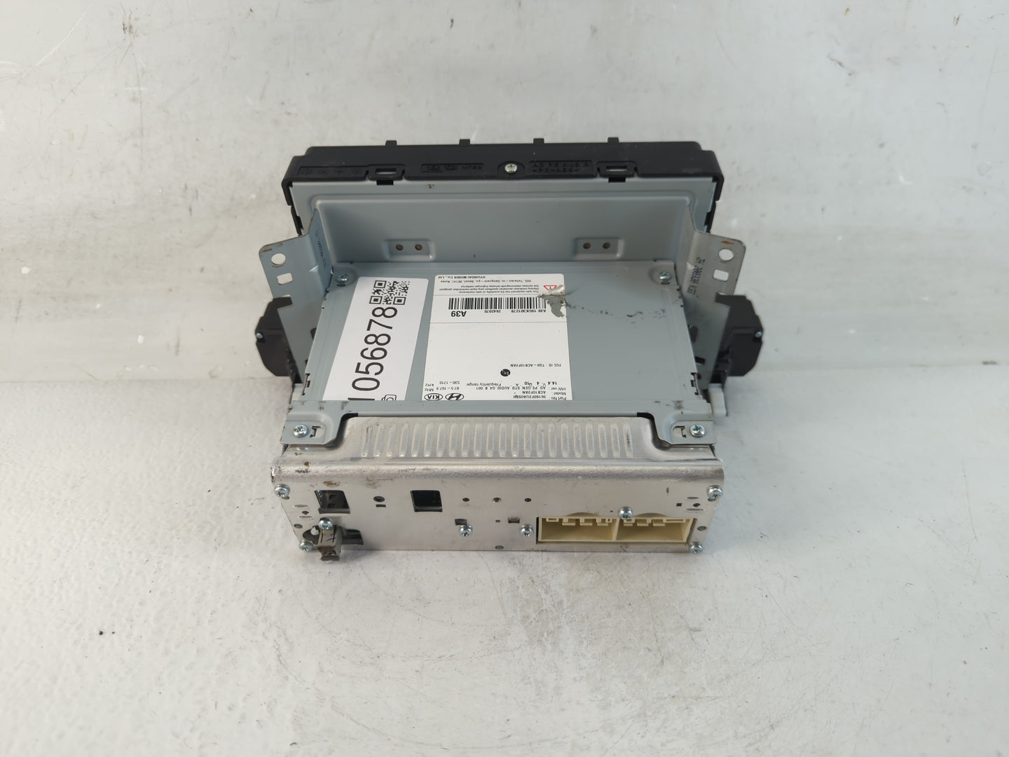 2019-2020 Hyundai Elantra Radio AM FM Cd Player Receiver Replacement P/N:96180F2UA0SSH Fits Fits 2019 2020 OEM Used Auto Par