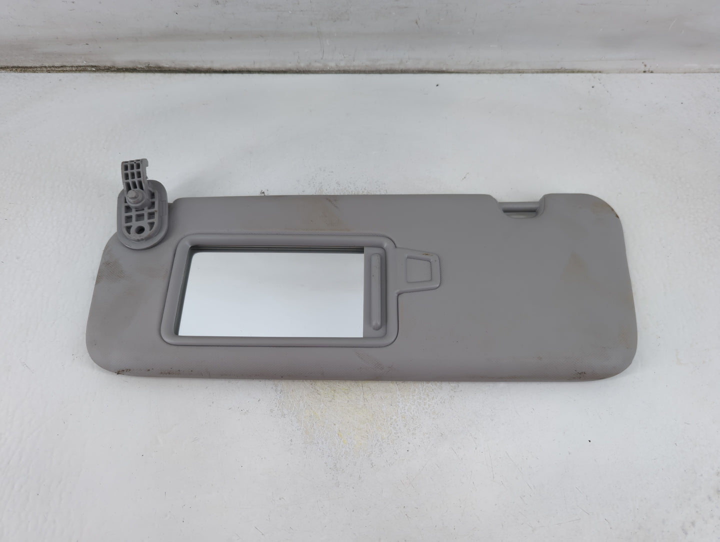 2017-2020 Hyundai Elantra Sun Visor Shade Replacement Driver Left Mirror Fits Fits 2017 2018 2019 2020 OEM Used Auto Parts -