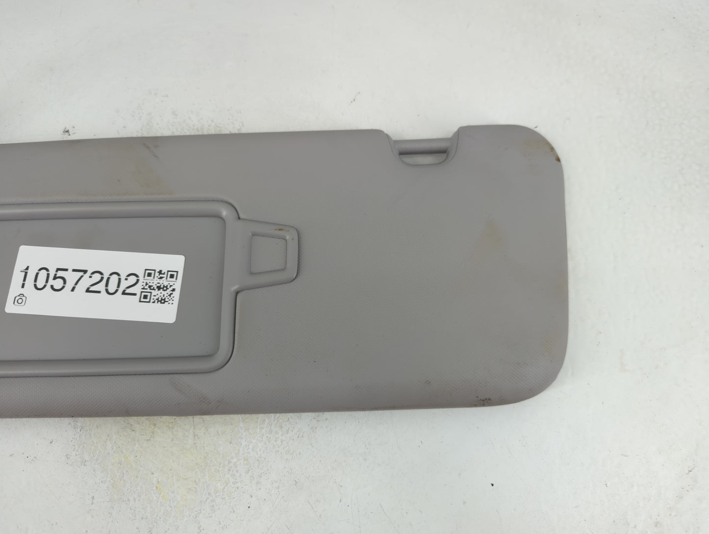 2017-2020 Hyundai Elantra Sun Visor Shade Replacement Driver Left Mirror Fits Fits 2017 2018 2019 2020 OEM Used Auto Parts -