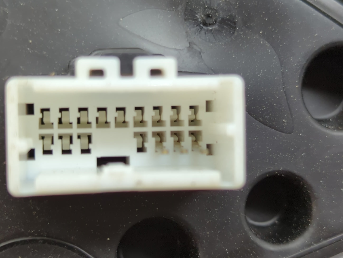 2017-2020 Hyundai Elantra Driver Side View Mirror - Left Door Mirror OEM Used - Oemusedautoparts1.com