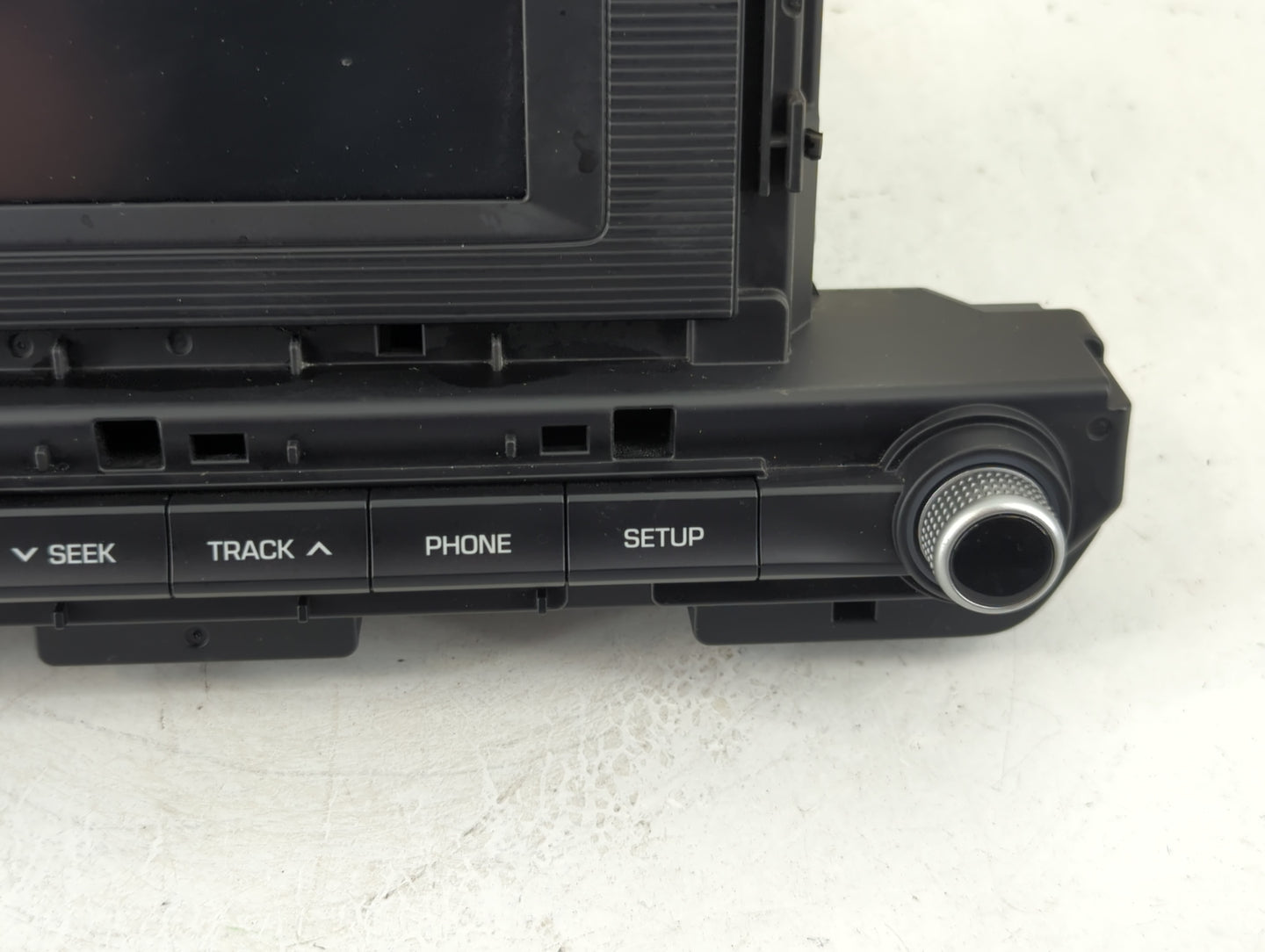 2019-2020 Hyundai Elantra Radio AM FM Cd Player Receiver Replacement P/N:96180F2UASSH Fits Fits 2019 2020 OEM Used Auto Part
