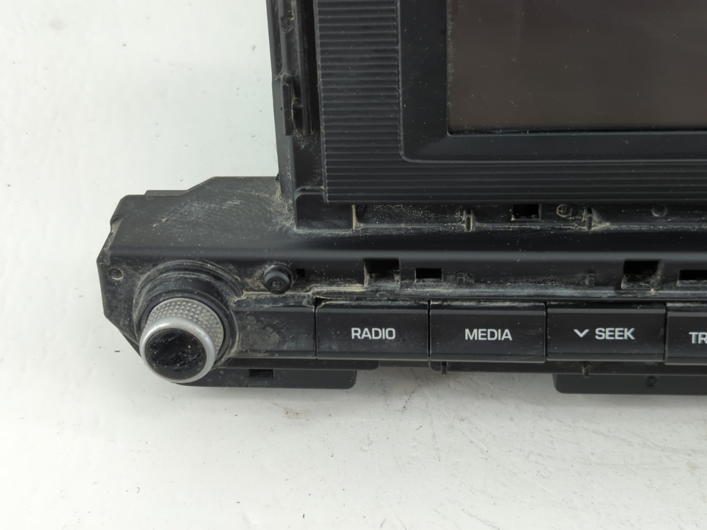 2019-2020 Hyundai Elantra Radio AM FM Cd Player Receiver Replacement P/N:96180F2UA0SSH Fits Fits 2019 2020 OEM Used Auto Par