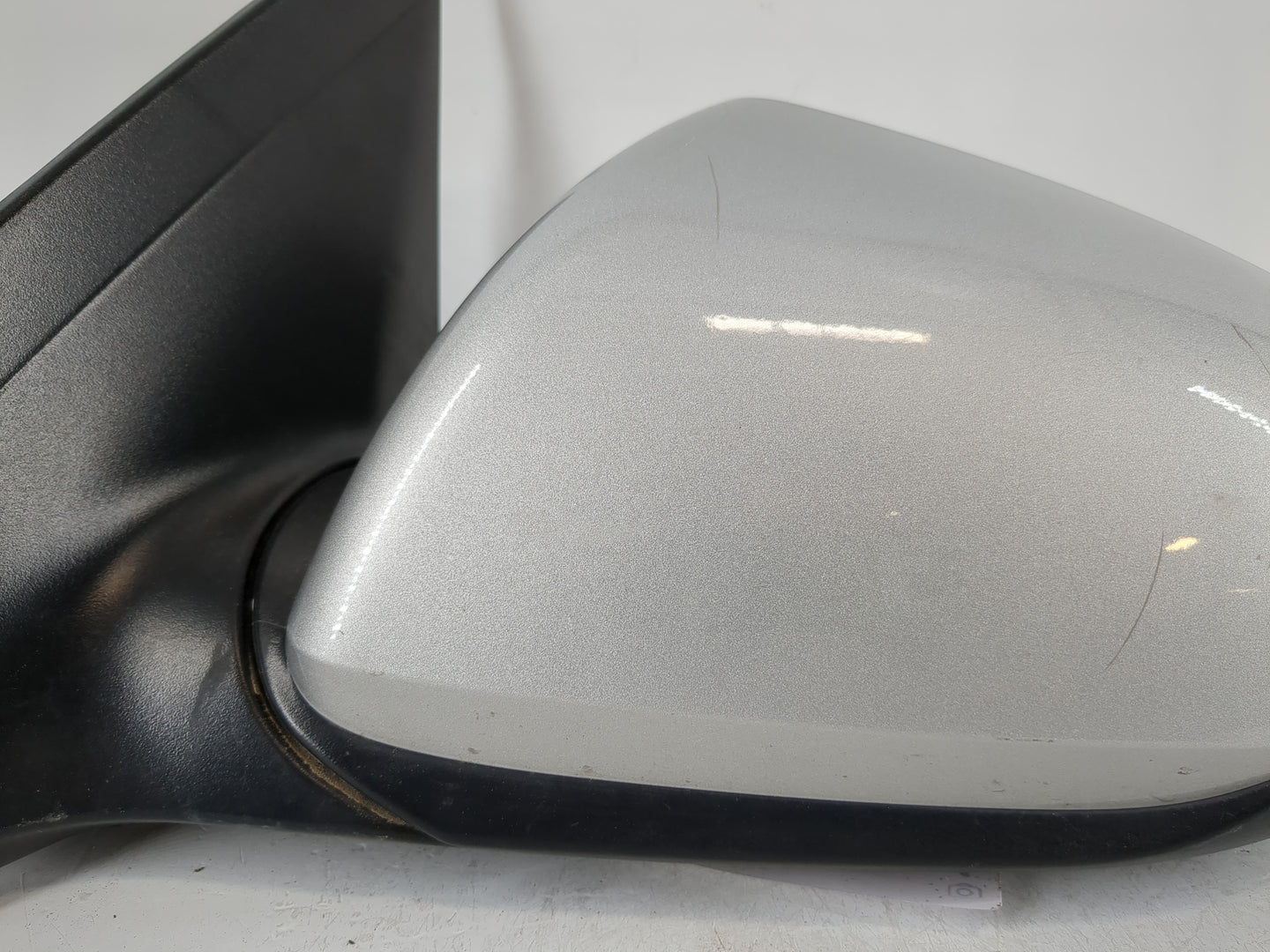 2017-2020 Hyundai Elantra Driver Side View Mirror - Left Door Mirror OEM Used - Oemusedautoparts1.com