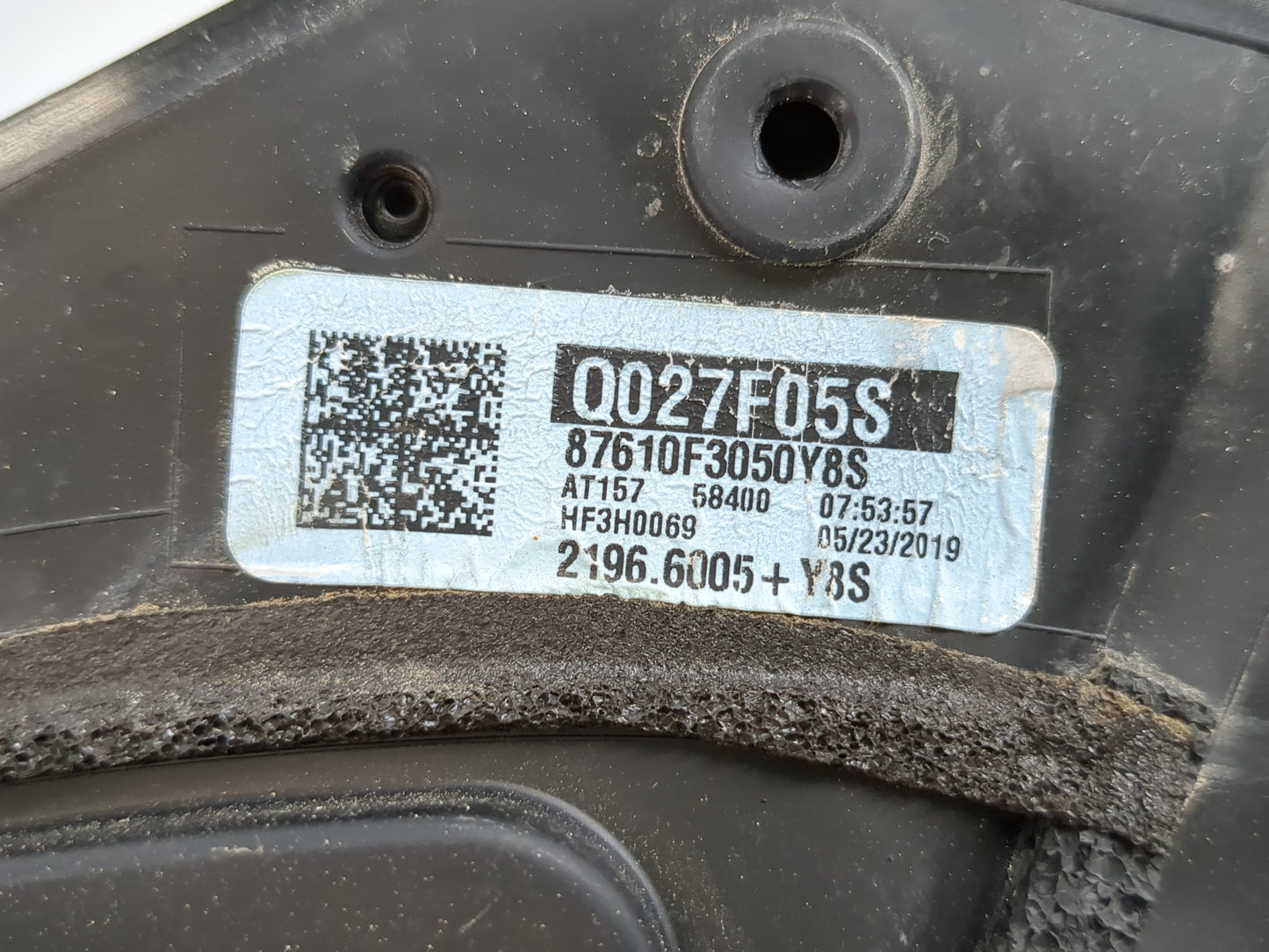 2017-2020 Hyundai Elantra Driver Side View Mirror - Left Door Mirror OEM Used - Oemusedautoparts1.com