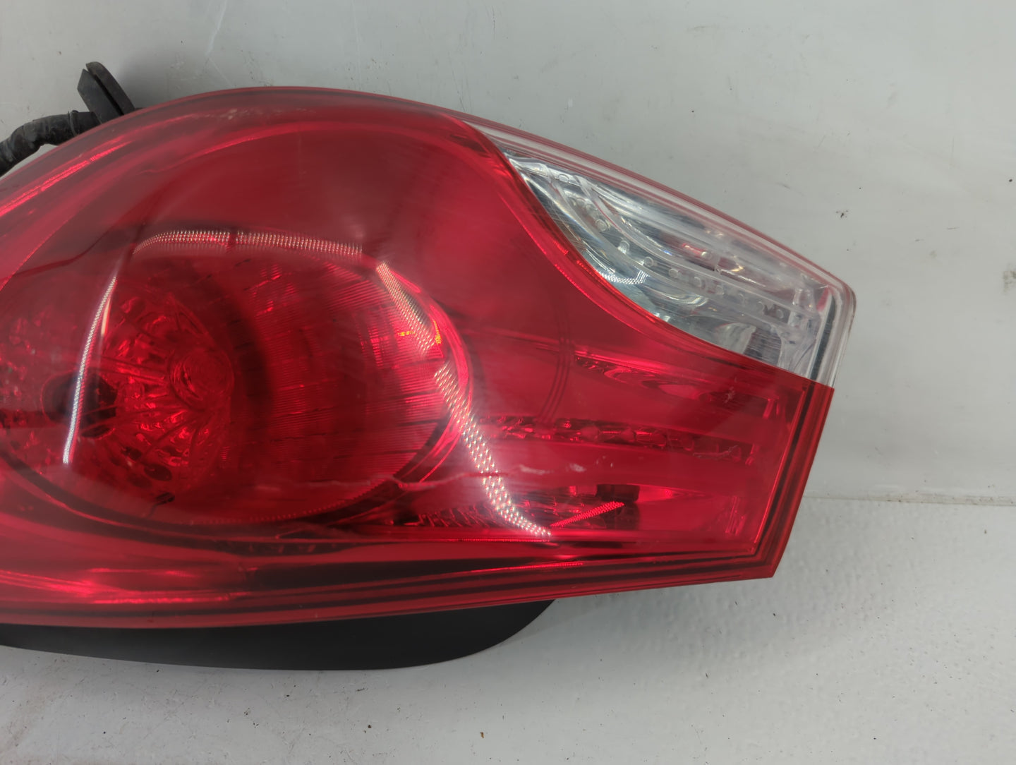 2019-2020 Hyundai Elantra Tail Light Assembly Passenger Right OEM Fits Fits 2019 2020 OEM Used Auto Parts - Oemusedautoparts