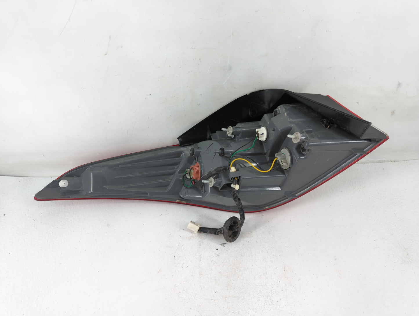 2019-2020 Hyundai Elantra Tail Light Assembly Passenger Right OEM Fits Fits 2019 2020 OEM Used Auto Parts - Oemusedautoparts