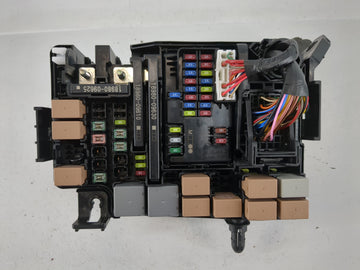 2019-2020 Hyundai Elantra Fusebox Fuse Box Panel Relay Module P/N:91260 F2160 91956-F2025 Fits Fits 2019 2020 OEM Used Auto Parts