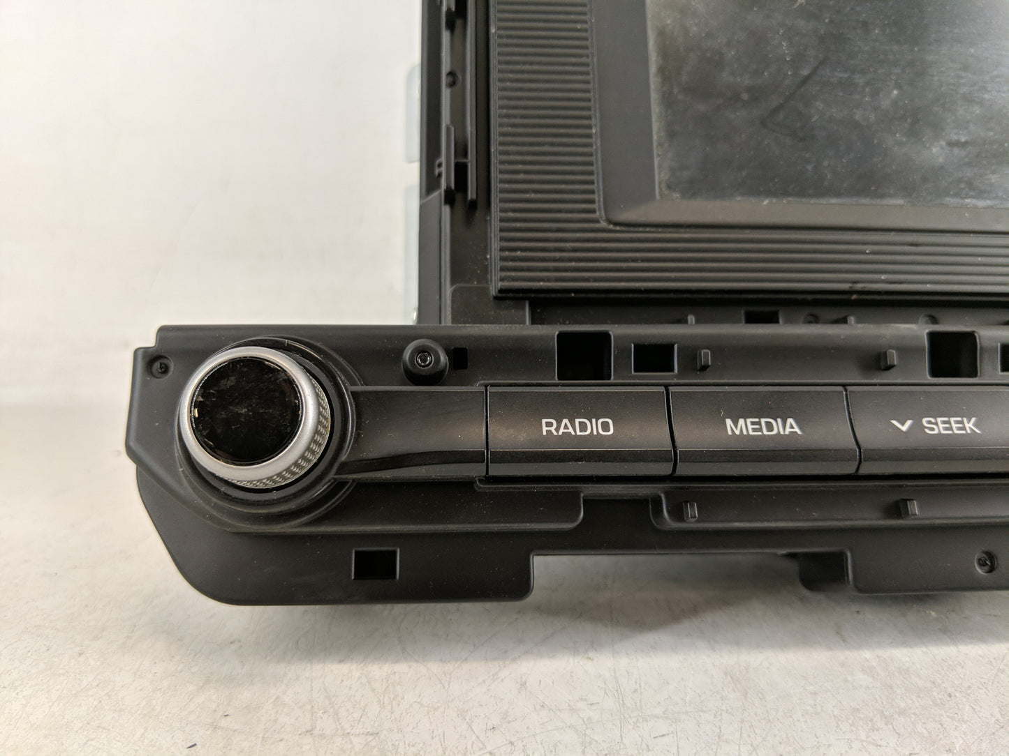 2019-2020 Hyundai Elantra Radio AM FM Cd Player Receiver Replacement P/N:96180F2UA0SSH Fits Fits 2019 2020 OEM Used Auto Par