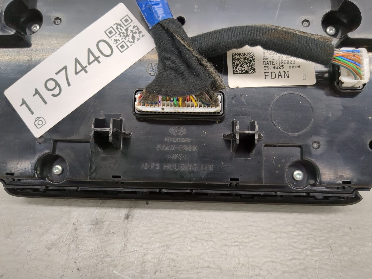 2019-2020 Hyundai Elantra Climate Control Module Temperature AC/Heater Replacement P/N:97250-F2XXX Fits Fits 2019 2020 OEM U