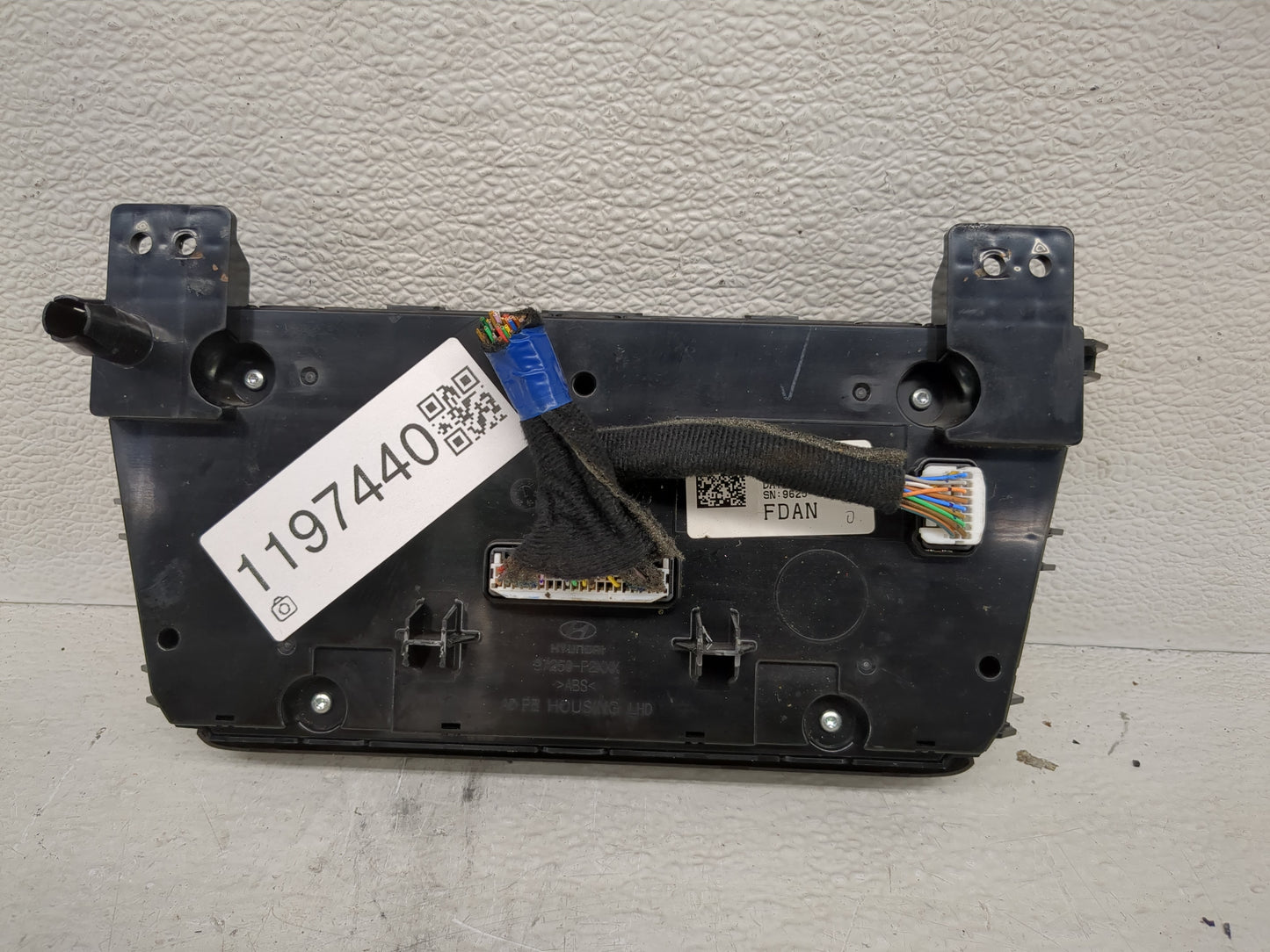 2019-2020 Hyundai Elantra Climate Control Module Temperature AC/Heater Replacement P/N:97250-F2XXX Fits Fits 2019 2020 OEM U