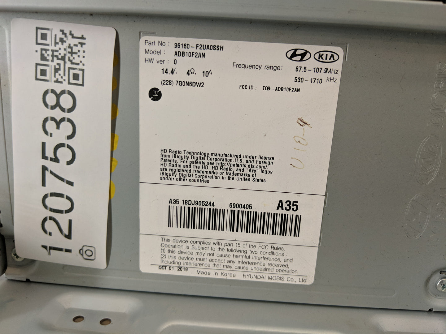 2019-2020 Hyundai Elantra Radio AM FM Cd Player Receiver Replacement P/N:96160-F2UA0SSH Fits Fits 2019 2020 OEM Used Auto Pa
