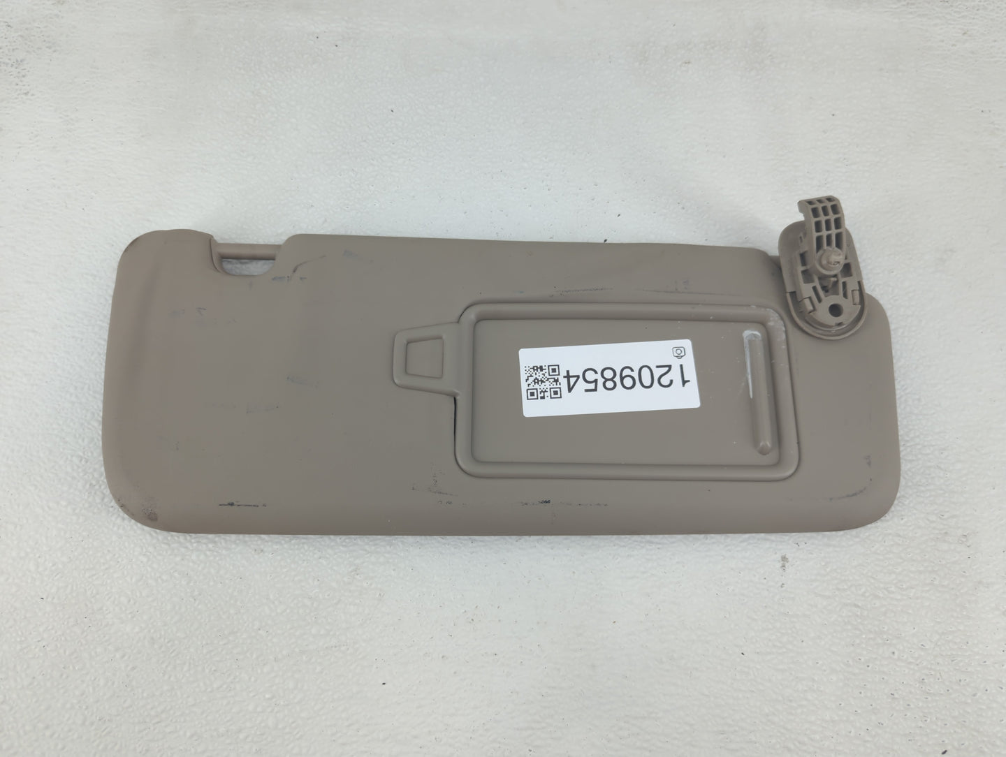 2018-2020 Hyundai Elantra Sun Visor Shade Replacement Passenger Right Mirror Fits Fits 2018 2019 2020 OEM Used Auto Parts - 