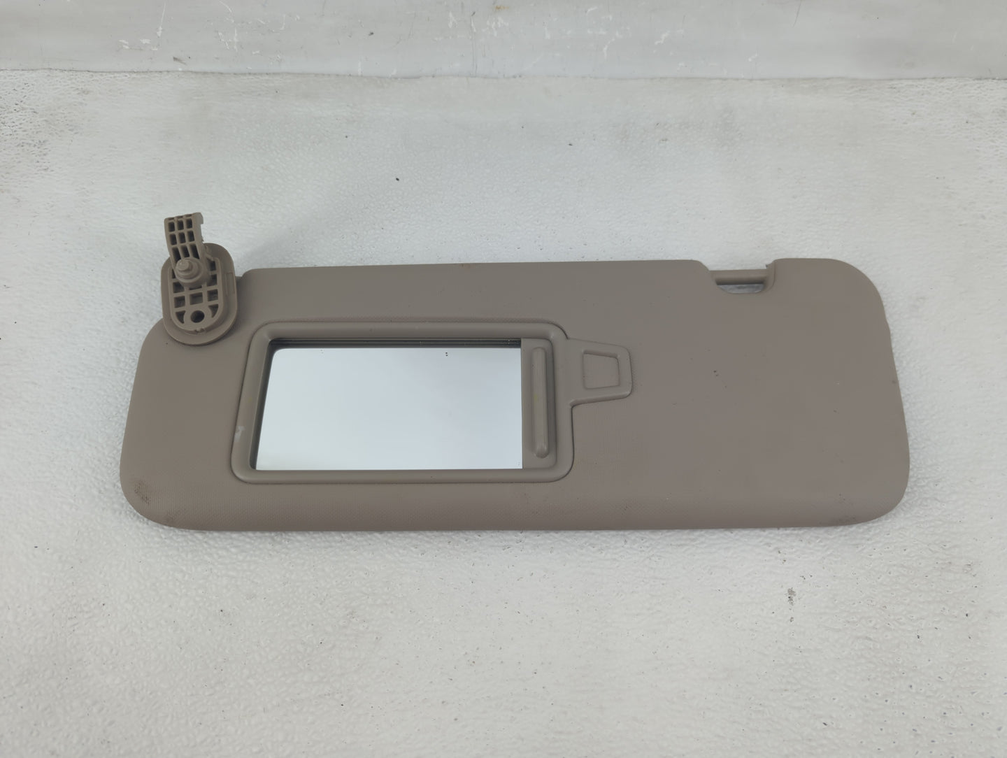 2017-2020 Hyundai Elantra Sun Visor Shade Replacement Driver Left Mirror Fits Fits 2017 2018 2019 2020 OEM Used Auto Parts -
