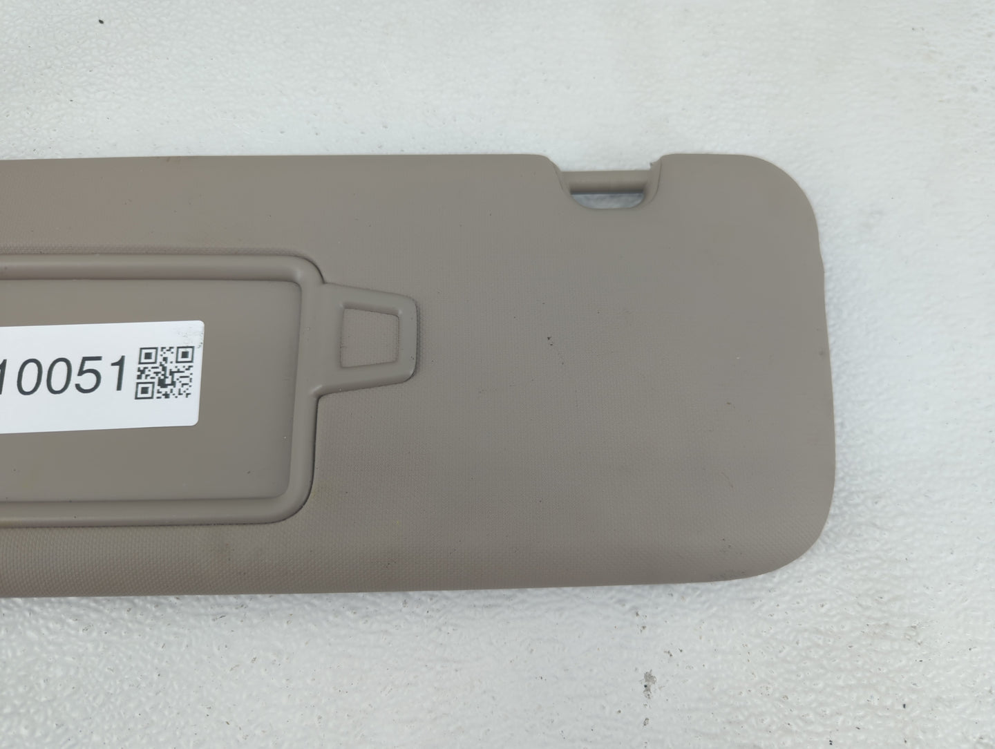 2017-2020 Hyundai Elantra Sun Visor Shade Replacement Driver Left Mirror Fits Fits 2017 2018 2019 2020 OEM Used Auto Parts -