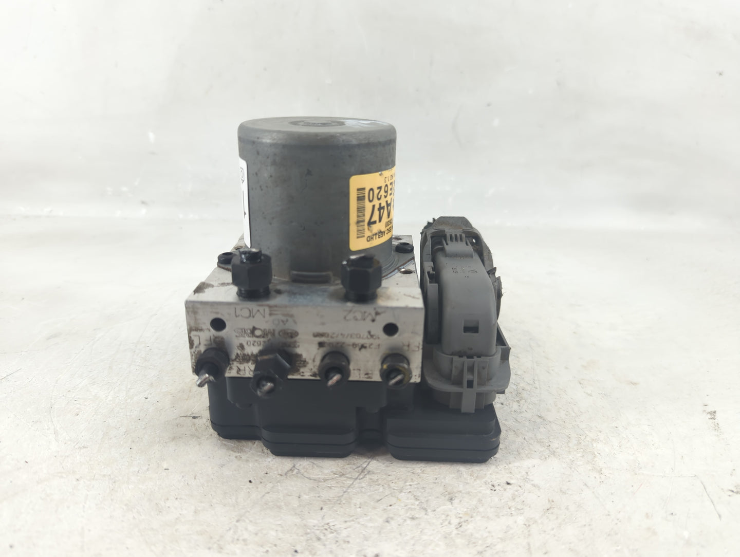 2019-2020 Hyundai Elantra ABS Pump Control Module Replacement P/N:F2589-22900 Fits Fits 2019 2020 OEM Used Auto Parts - Oemu